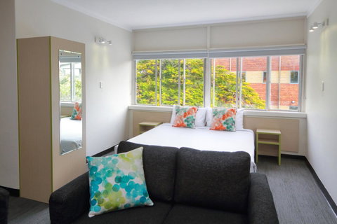 Palm Beach Hotel - Goulburn Accommodation 11