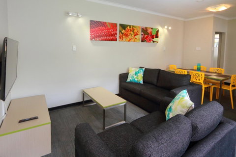 Palm Beach Hotel - Goulburn Accommodation 21