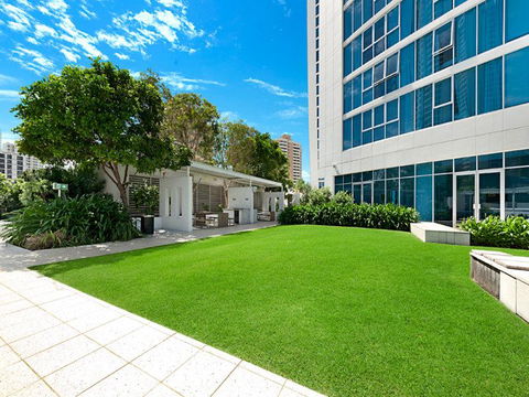 H Star Residences-- Paradise Stayz - Goulburn Accommodation 24