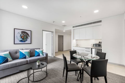 Essence Suites Taringa - Goulburn Accommodation 12