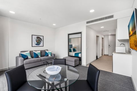 Essence Suites Taringa - Goulburn Accommodation 32