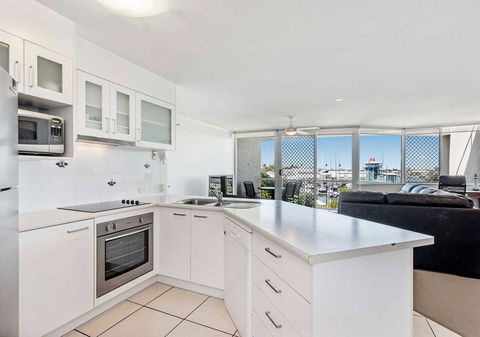 Sailport Mooloolaba Apartments - Goulburn Accommodation 12
