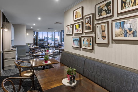 View Brisbane - Goulburn Accommodation 11
