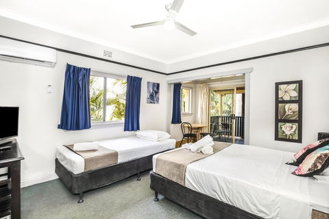 City Palms Brisbane - Goulburn Accommodation 24