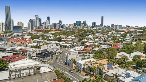City Palms Brisbane - Goulburn Accommodation 11