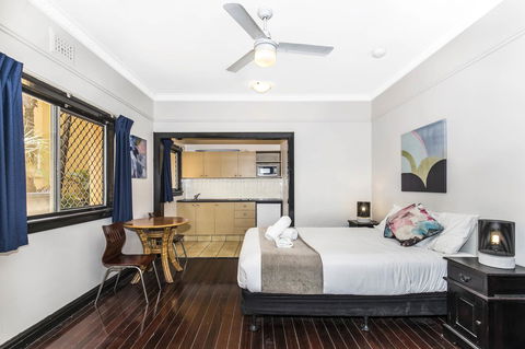 City Palms Brisbane - Goulburn Accommodation 5