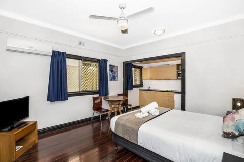 City Palms Brisbane - Goulburn Accommodation 4