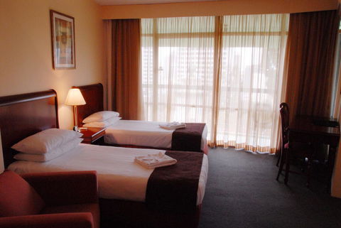 Madison Tower Mill Hotel - Goulburn Accommodation 21