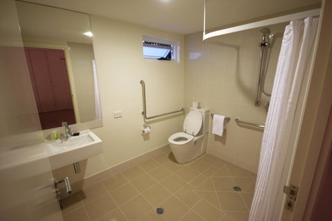 Domain Serviced Apartments - Goulburn Accommodation 13
