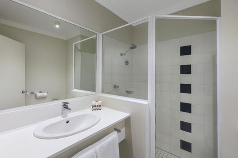 Mercure Brisbane Garden City - Goulburn Accommodation 11