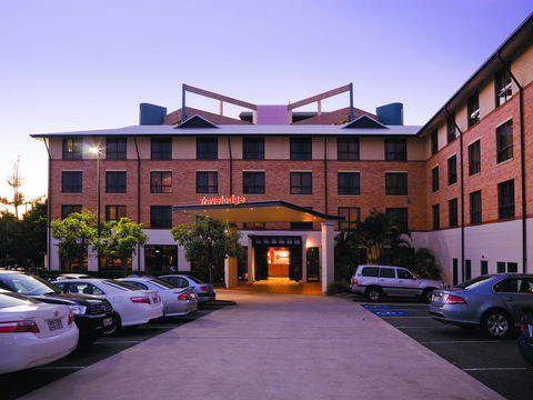 Mercure Brisbane Garden City - Goulburn Accommodation 17
