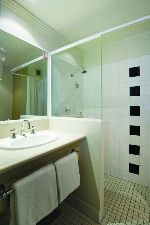 Mercure Brisbane Garden City - Goulburn Accommodation 32