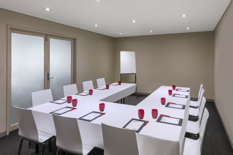 Mercure Brisbane Garden City - Goulburn Accommodation 19
