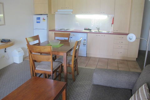 Spring Hill Mews Apartments - Goulburn Accommodation 25