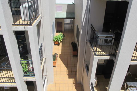 Spring Hill Mews Apartments - Goulburn Accommodation 29