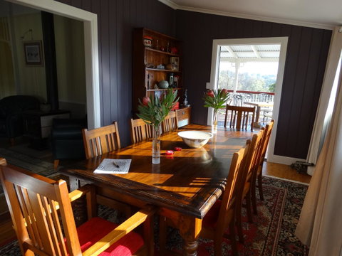 Loughmore House - Goulburn Accommodation 4