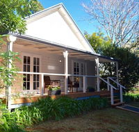 Curtis Falls Cottage - Goulburn Accommodation