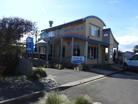 Waves Luxury Suites - Goulburn Accommodation 2