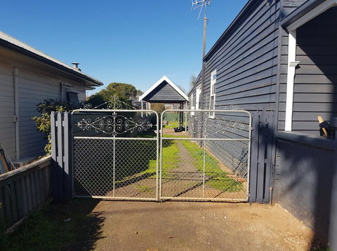 Welcome Stranger Cottage - Goulburn Accommodation 2
