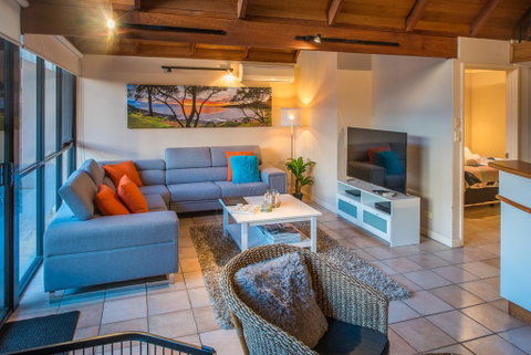 Whalers Cove Villas - Goulburn Accommodation 3