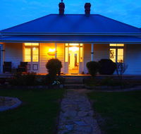 Windsor Cottage - Goulburn Accommodation