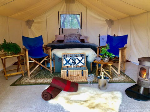 Wingtons Glamping - Goulburn Accommodation 0