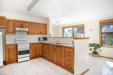 Wooroonga Crescent 9 Kioloa NSW 2539 - Goulburn Accommodation 1