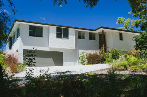 YARINGA - Retreat Style Accomodation With Swimming Pool - Goulburn Accommodation 1
