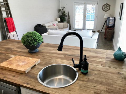 YSG The Edward Townhouse 153 - Walk To Town - Goulburn Accommodation 1