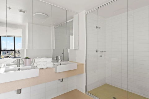 A 2BR Apt With Amazing Harbor Views FREE Parking - Goulburn Accommodation 2