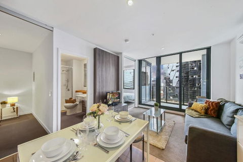 A Chic 2BR Home Near Southern Cross City Views - Goulburn Accommodation 0