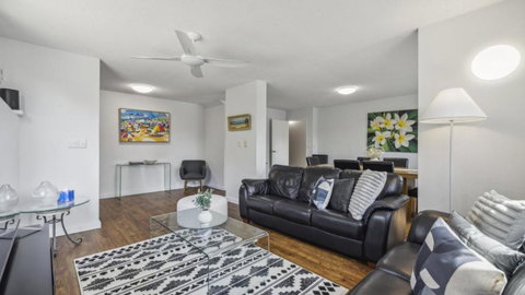 Affordable, Pet Friendly, Pool, Tennis, Beach - Goulburn Accommodation 2