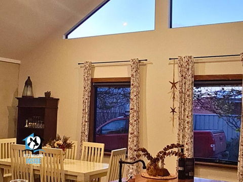 A Beautiful New Property, Walking Distance To The Beach In Esperance WA! - Goulburn Accommodation 3