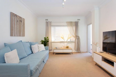 Arcadia Apartment - Cottesloe - Goulburn Accommodation 4