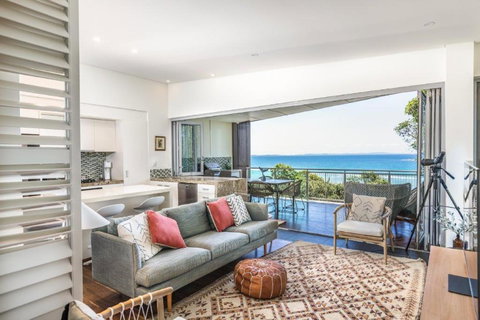 At Waves Penthouse Unit15 - Goulburn Accommodation 1