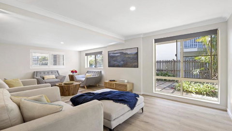 Azure - Goulburn Accommodation 4