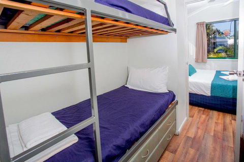 NRMA Bowen Beachfront Holiday Park - Goulburn Accommodation 15