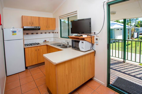 NRMA Bowen Beachfront Holiday Park - Goulburn Accommodation 19