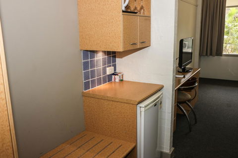 Salisbury Hotel Motel - Goulburn Accommodation 14