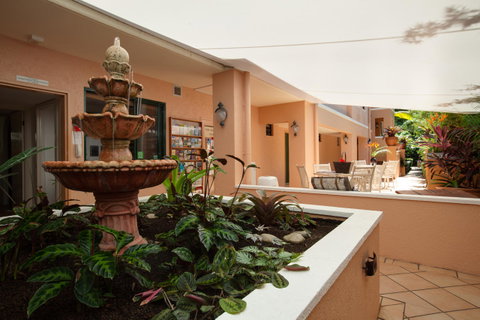 Martinique On Macrossan - Goulburn Accommodation 17