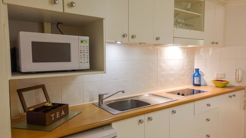 Martinique On Macrossan - Goulburn Accommodation 5