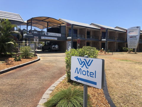 Bribie Waterways Motel - Goulburn Accommodation 1