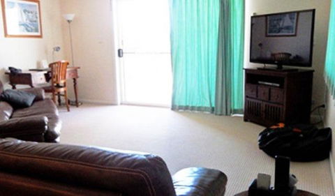Sylvan Beach Resort - Goulburn Accommodation 23