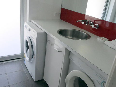 A AAA C-SHACK - Goulburn Accommodation 15