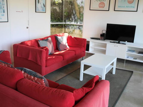 A AAA C-SHACK - Goulburn Accommodation 5