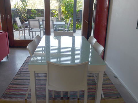 A AAA C-SHACK - Goulburn Accommodation 8