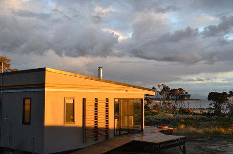 Sawyers Bay Shacks - Goulburn Accommodation 11