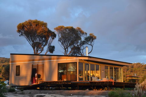 Sawyers Bay Shacks - Goulburn Accommodation 10