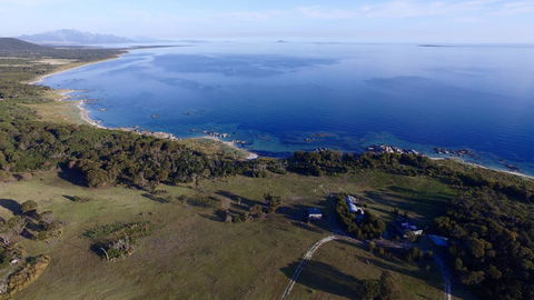 Sawyers Bay Shacks - Goulburn Accommodation 12