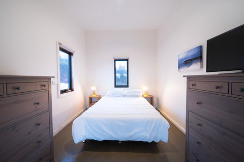 Sawyers Bay Shacks - Goulburn Accommodation 3